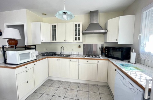 Bretignolles-sur-Mer House | Cozy Seaside House with Garden, WiFi, 300m to Beach