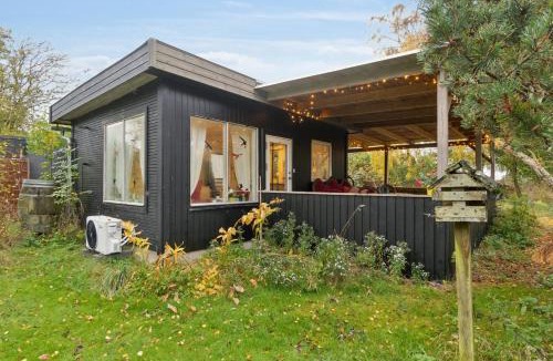 Sejero House | Cozy Seaside Cottage On Sejerø