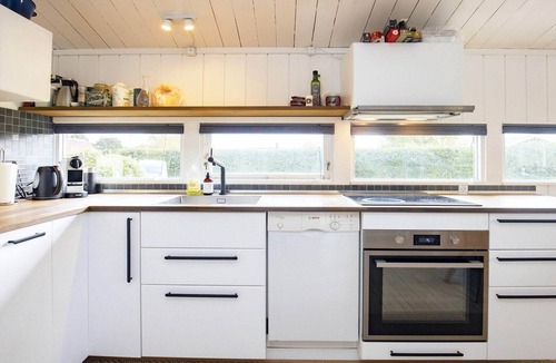 Karrebksminde House | Cozy Seaside Retreat in Eno-By Traum