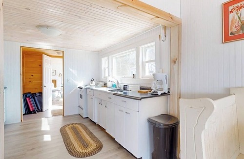 Trenton Cabin | Cozy seaside retreat w/waterfront deck, expansive lawn, & breathtaking sunsets