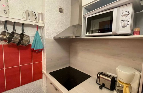Argeles Plage Apartment | *Cozy Seaside Studio with Balcony, 200m from Beach, Sleeps 4*