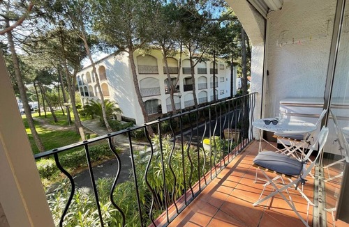 Argeles Plage Apartment | *Cozy Seaside Studio with Balcony, 200m from Beach, Sleeps 4*