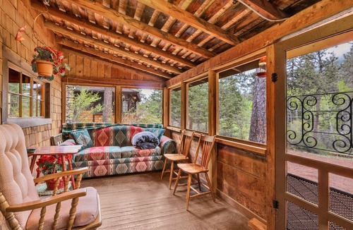 Green Mountain Falls Cabin | Cozy Secluded Cabin!
