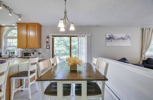 Tunkhannock Township House | Cozy Secluded 3BR Home Pocono Raceway - Game Room