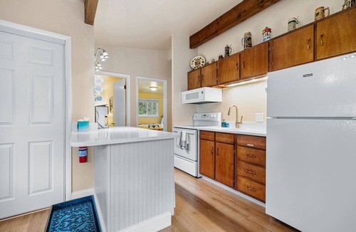 Vail Apartment | Cozy Secluded Riverfront Cabin Fireplace Parking