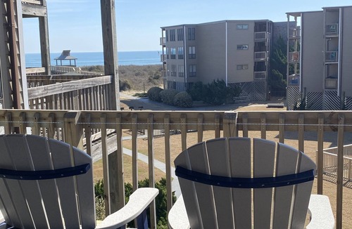 Duck Condo | Cozy Second Floor Unit in Oceanfront Condominiums w/Ocean View - Linens provided