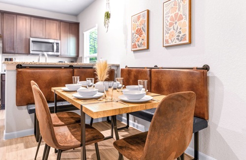 Seguin House | Cozy Seguin 3BR 2 BA l Family & Travel Friendly