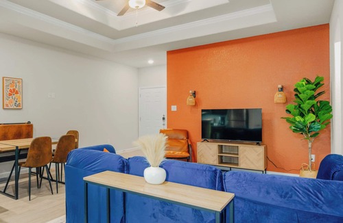Seguin House | Cozy Seguin 3BR 2 BA l Family & Travel Friendly