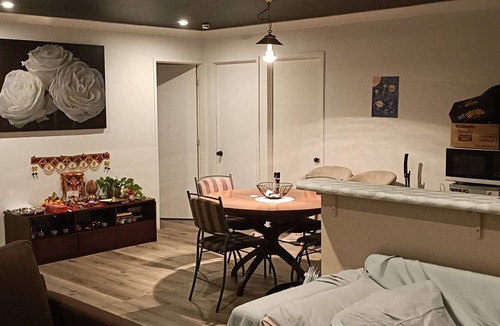 Glen Eden House | Cozy self contained cabin (Please note the listing is just for the cabin)