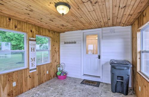 Seneca Falls House | Cozy Seneca Falls Home Close to Cayuga Wine Trail!