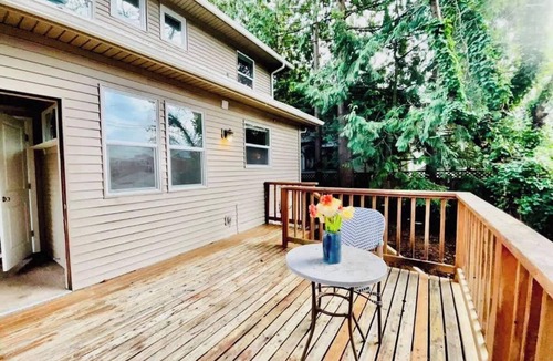 University District Apartment | Cozy Shared Home - 1 Room Near University