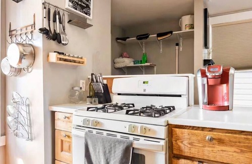 Shelby Park Apartment | Cozy ShelbyPark/Germantown 2BR - Monthly Stays, WiFi, Desk, Laundry