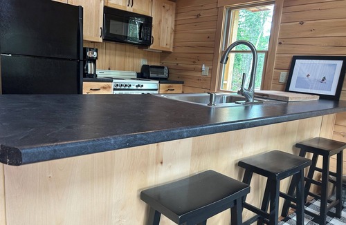 Stratton Cabin | Cozy Ski Cabin near Sugarloaf!