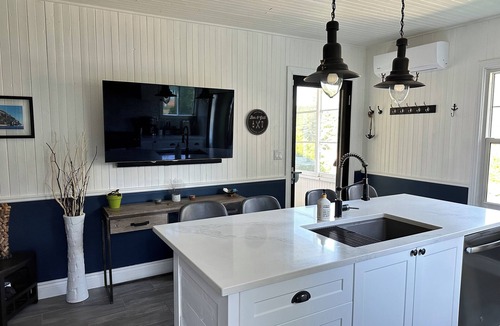 Ivry-sur-le-Lac House | Cozy ski retreat on Lakefront Cottage In Ivry-sur-le-Lac