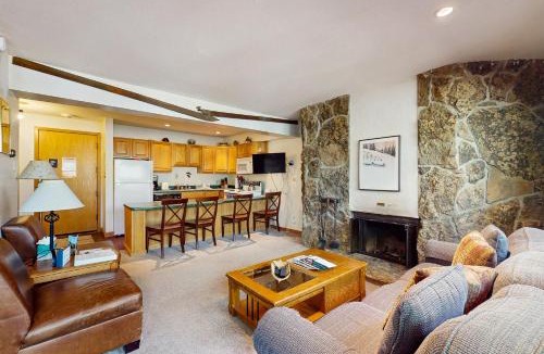 Snowmass Village Hotel | Cozy Slopeside Condo