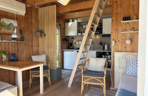 Kegnæshøj Cottage | Cozy small holiday home with sea view