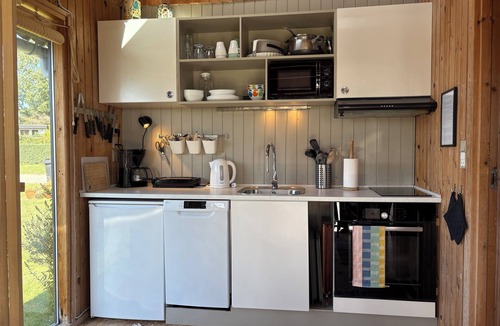 Kegnæshøj Cottage | Cozy small holiday home with sea view