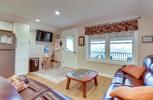 Swanton Apartment | Cozy Solar-Powered Loft: Walk to Lake Champlain!