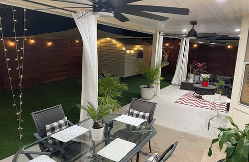 Parkwood House | Cozy South Austin 3BR with Spacious Backyard Perfect for Relaxing & Entertaining