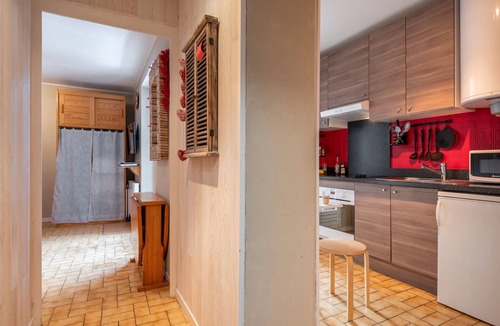 Villard-de-Lans Apartment | Cozy South-Facing Studio with Stunning Mountain Views