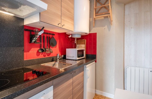 Villard-de-Lans Apartment | Cozy South-Facing Studio with Stunning Mountain Views