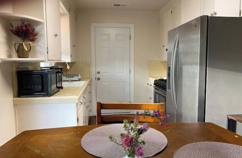 Salinas House | Cozy South Salinas Casita