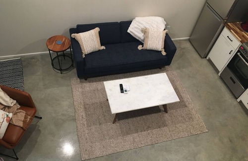 Ryan Place Apartment | Cozy Southside Studio & Loft with full amenities & close to several hot spots!