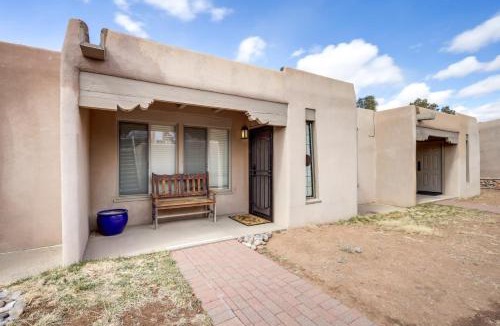 Northeast Santa Fe House | Cozy Southwest Style Santa Fe Condo!