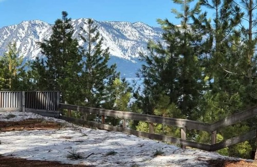 Round Hill Village Apartment | Cozy spacious 3-bedroom apt sleeps8 in Zephyr Cove with Wi-Fi, fitness room