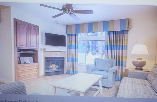 Round Hill Village Apartment | Cozy spacious 3-bedroom apt sleeps8 in Zephyr Cove with Wi-Fi, fitness room