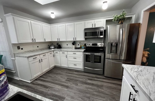 Bedford House | Cozy & Spacious 4BR Home Away from Home - 12 Mins from DFW Airport