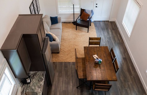 Livingston Cabin | Cozy, Spacious, and Right on the Banks of Rocky Creek, Two Creeks Crossing Resort