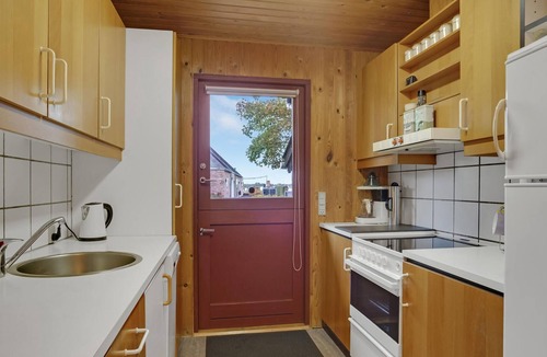 Norsminde House | Cozy, spacious cottage with sea view in charming location.