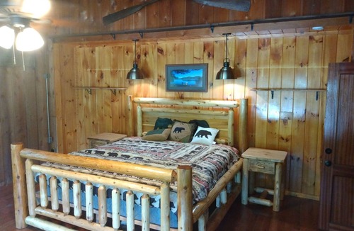 Lake George Cabin | Cozy & Spacious Lake George "Lazy Bear Lodge II"