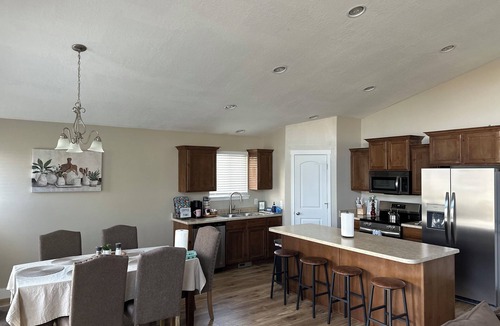 Kearns House | Cozy Spacious 3-bedroom 2-bath home in nWest Valley City