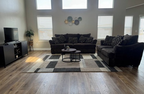 Kearns House | Cozy Spacious 3-bedroom 2-bath home in nWest Valley City