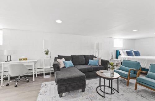 Speedway House | Cozy Speedway Basement