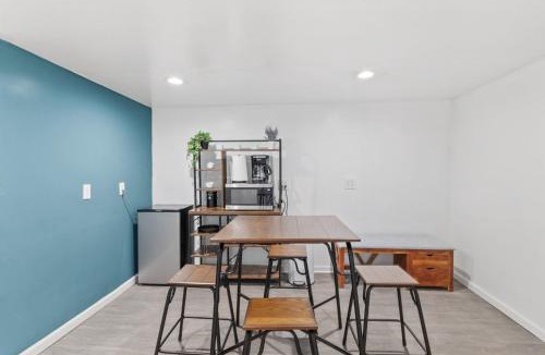Speedway House | Cozy Speedway Basement