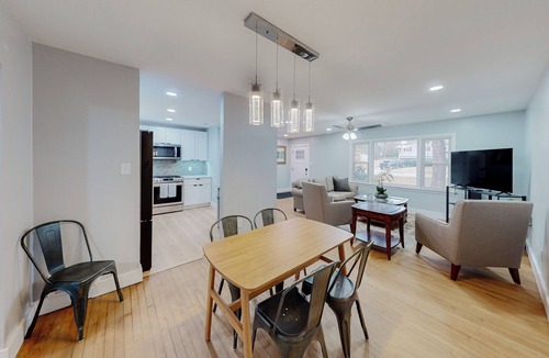Fayetteville House | Cozy Split Level Pet Friendly Monthly Rental Home