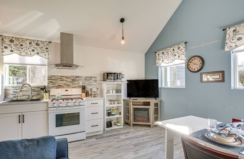 Springfield Apartment | Cozy Springfield Studio ~ 7 Mi to Downtown Eugene