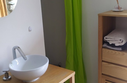 Castellare-di-Mercurio Apartment | Cozy Studio Retreat in Castellare-di-Mercurio