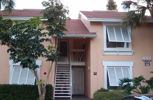 Bayview Condo | Cozy ST. PETE retreat.