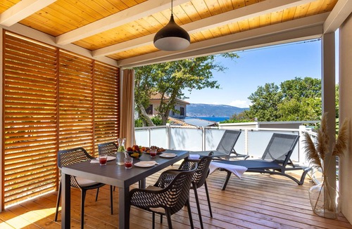Brzac House | Cozy (sta)caravan in Glavotok with WiFi