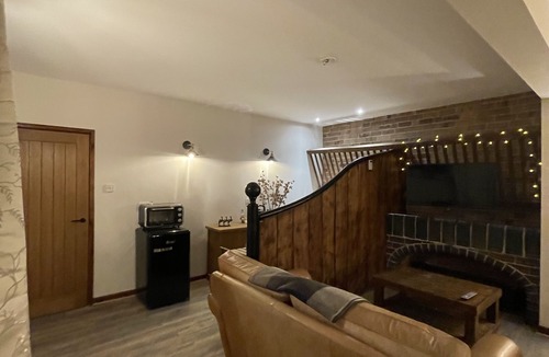 Wem Apartment | Cozy stable conversion in a lovely area surrounded by beautiful walks!