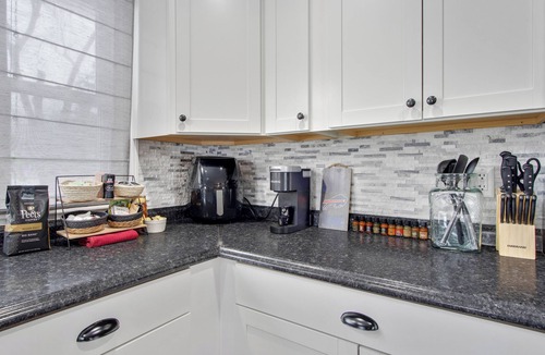 Orchard Park House | Cozy Stay at Home in Orchard Park- Near Bills Stadium
