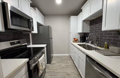 Beaumont Apartment | Cozy Stay in Beaumont’s Westend 2BR sleeps 6!