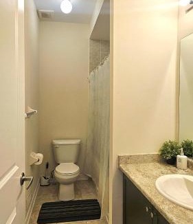 Whitby House | Cozy Stay Near Thermia Spa Village