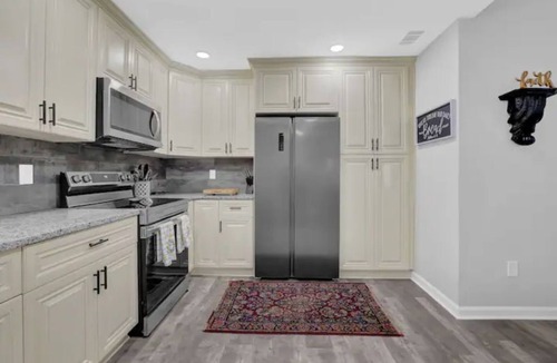 Kennesaw House | Cozy Stay Townhouse