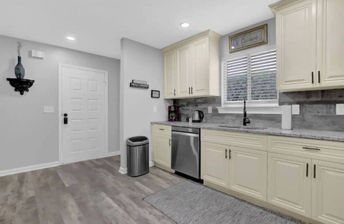 Kennesaw House | Cozy Stay Townhouse