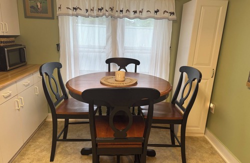 Town of Webb House | Cozy stay within walking distance to everything!